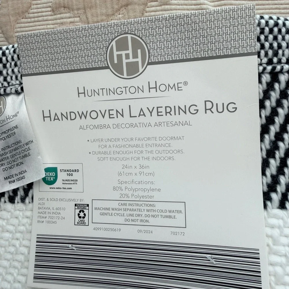 Huntington Home Handwoven Layering Rug 24x36 Black White Buffalo Check Farmhouse